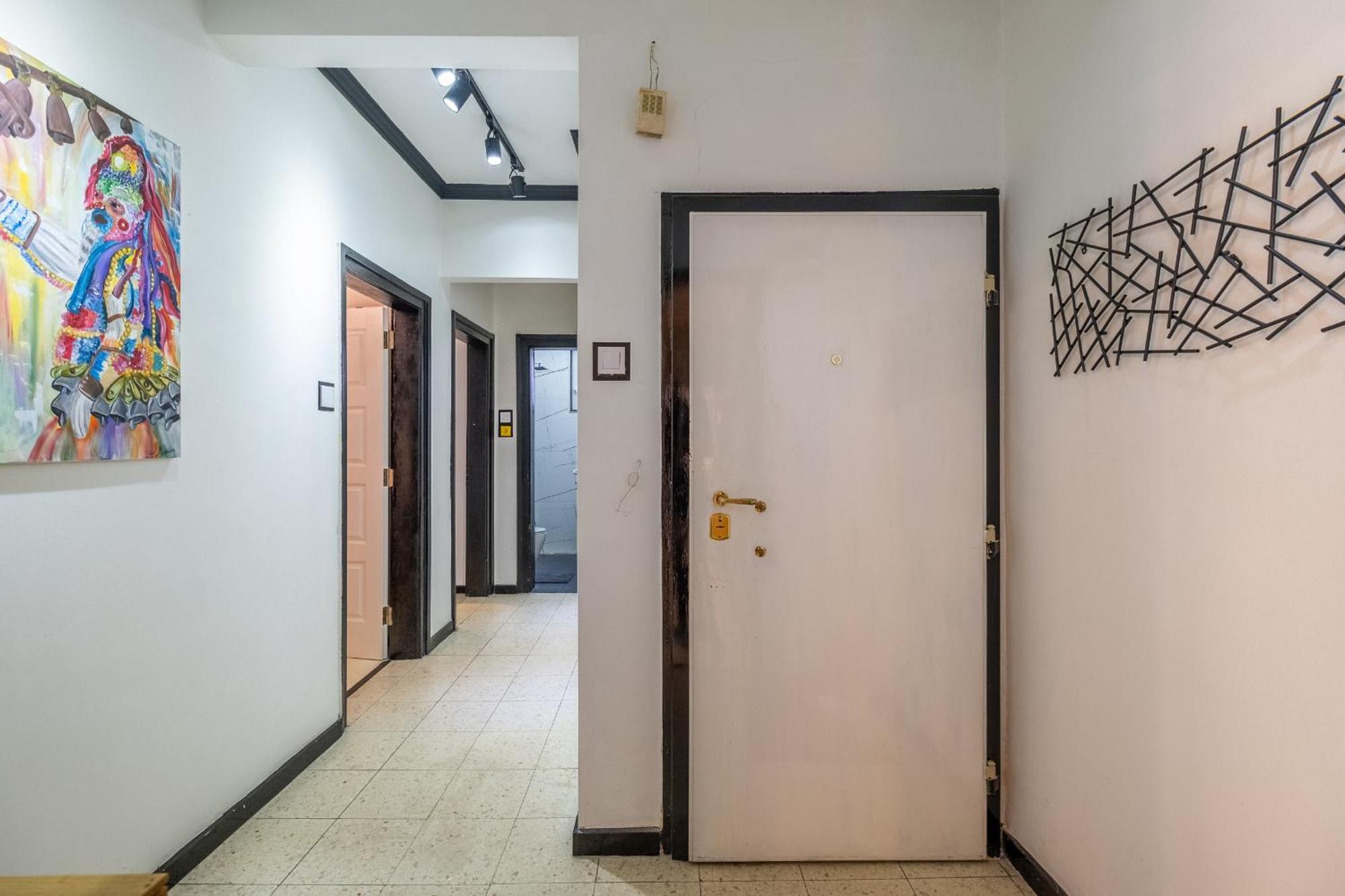 Modern , Spacious 2Br Apartment In Top Center Szófia Kültér fotó