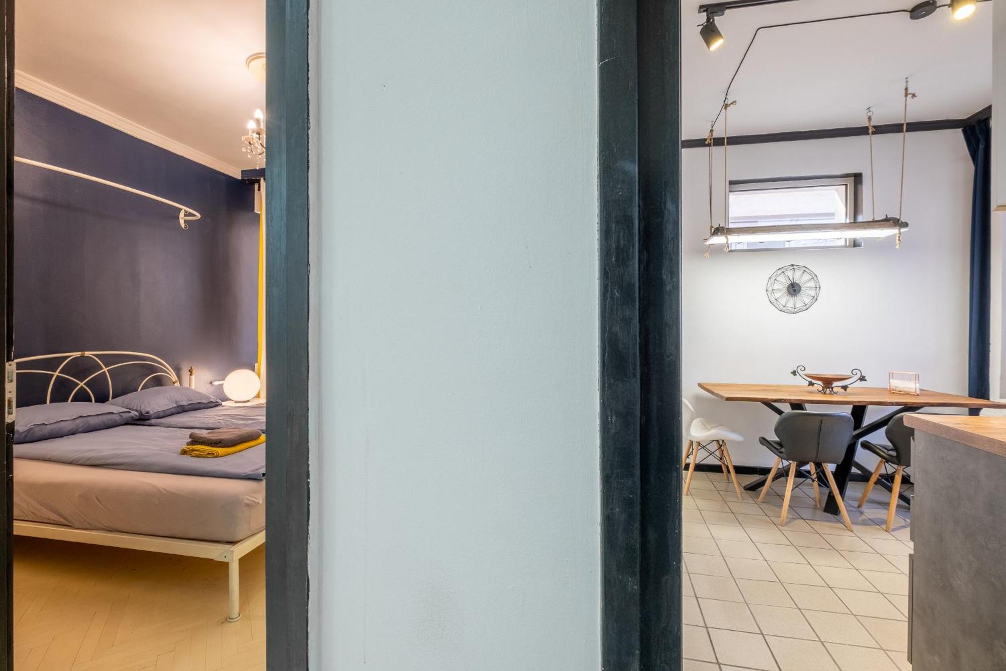 Modern , Spacious 2Br Apartment In Top Center Szófia Kültér fotó